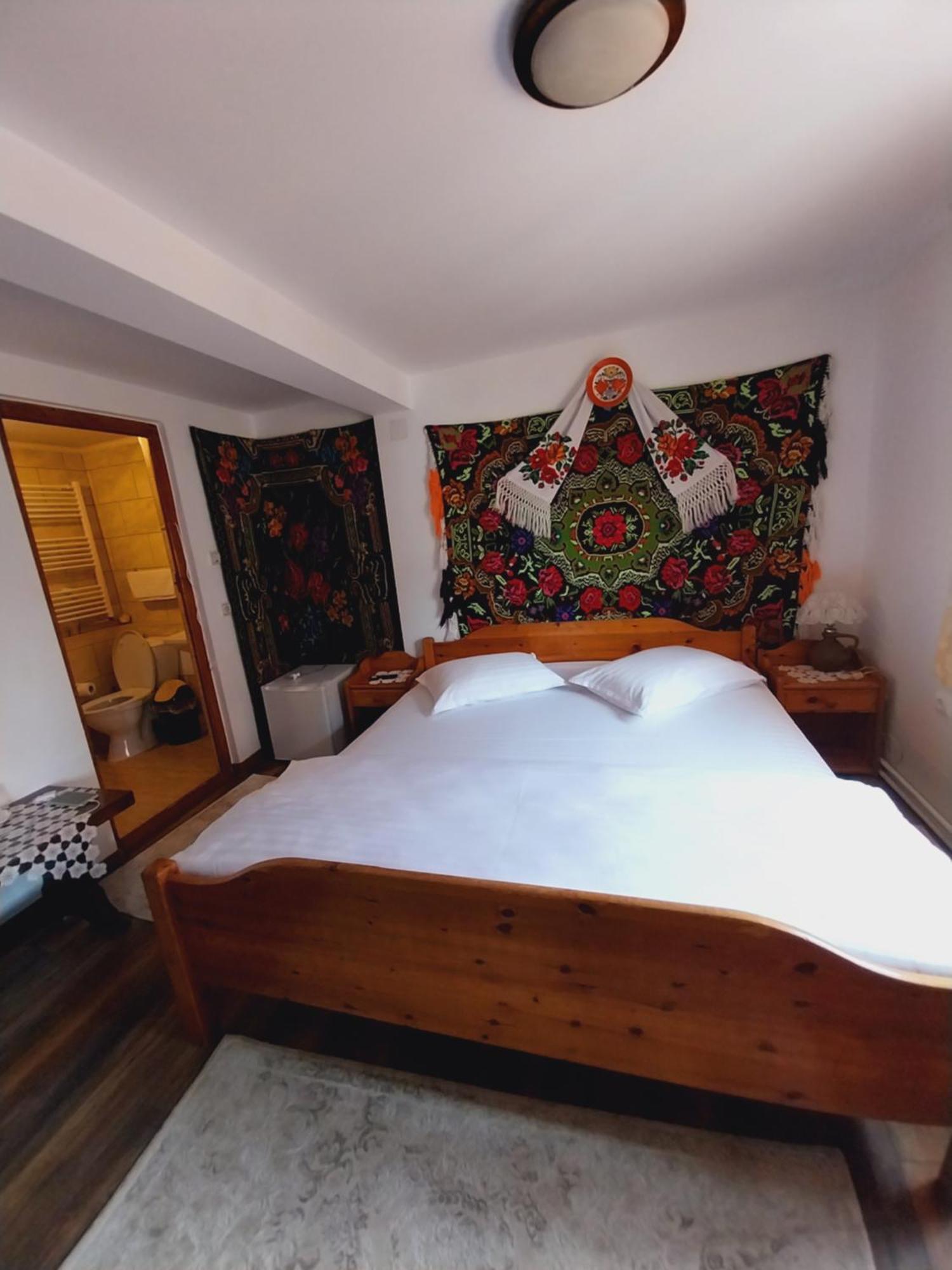 Pensiunea Rustic Oncesti Luaran gambar